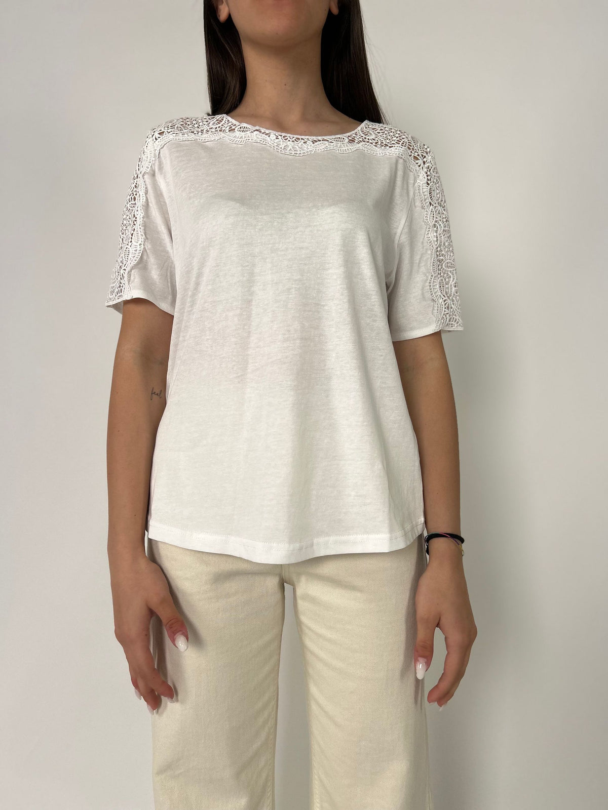 T-shirt mm in pizzo
