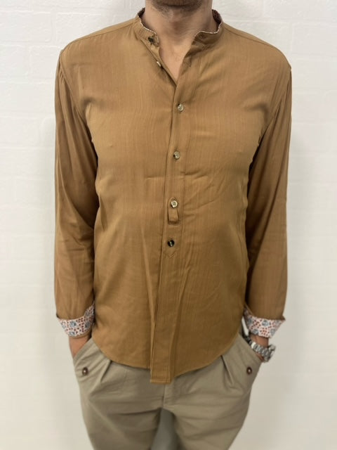 BL11 camicia coreana viscosa maniche lunghe cammello