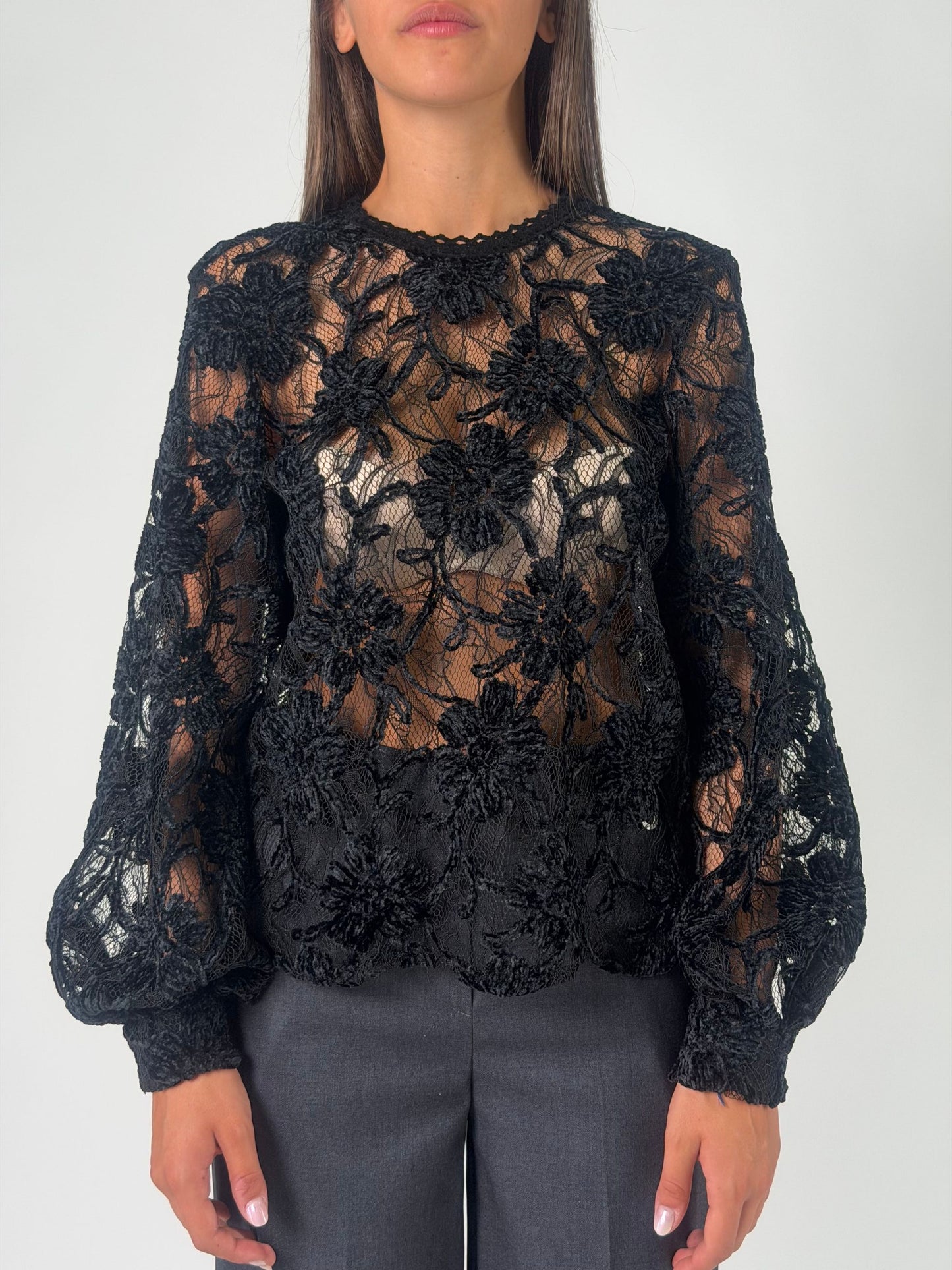 Blusa ml in pizzo ricamato in velluto