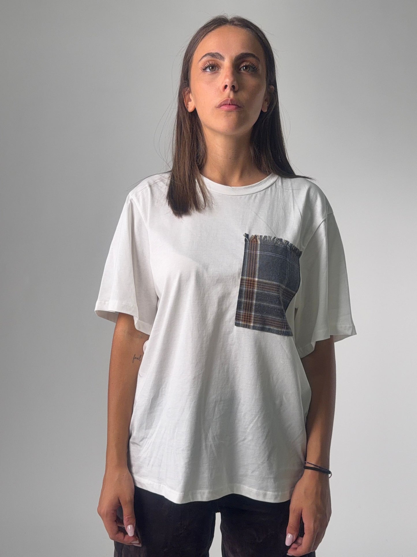 T-shirt mm taschino a scacchi