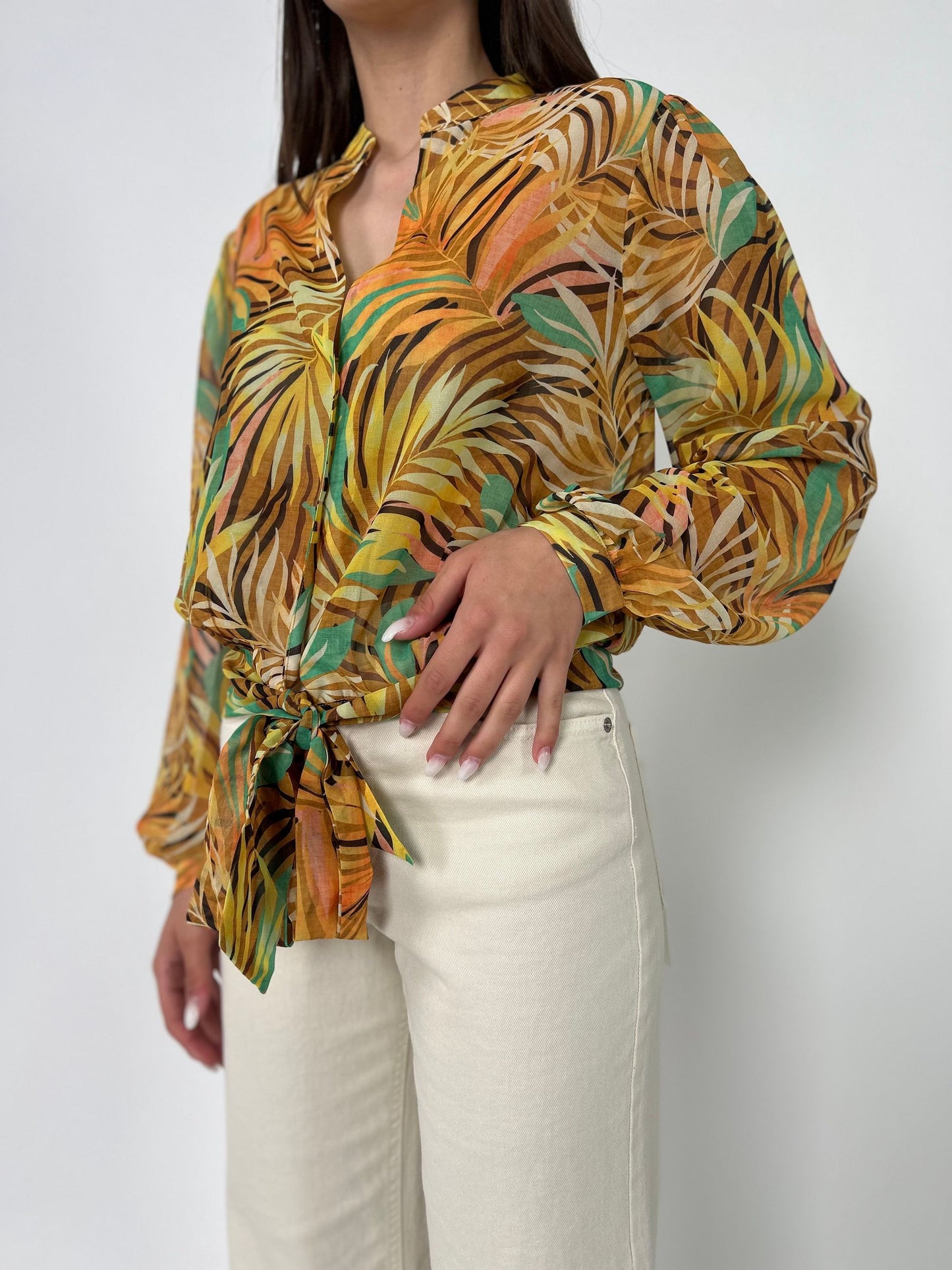 Camicia ml con scollo V e fiocco in vita