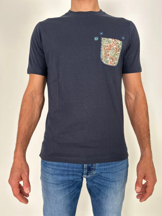 T-shirt mm con taschino fantasia