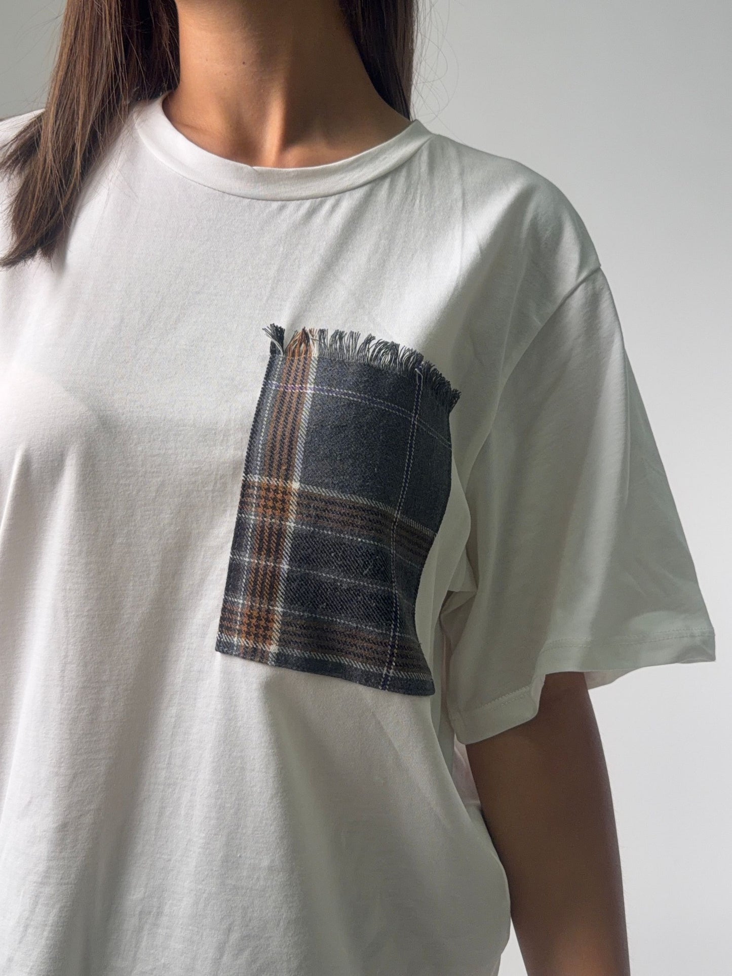 T-shirt mm taschino a scacchi